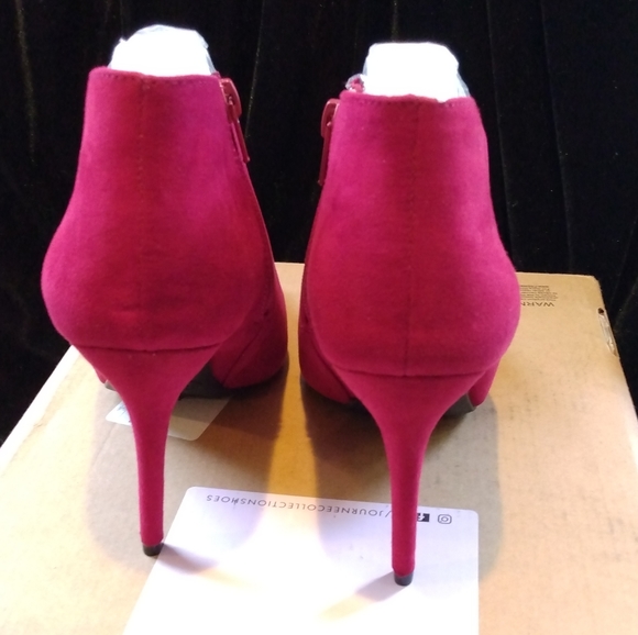 Journee Collection Demmi Red ankle booties NIB sz 8 - Picture 5 of 9